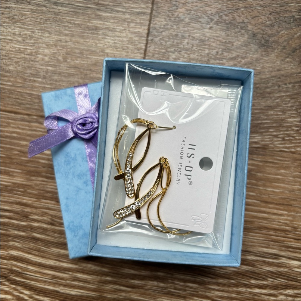 Gold Earrings with Crystals